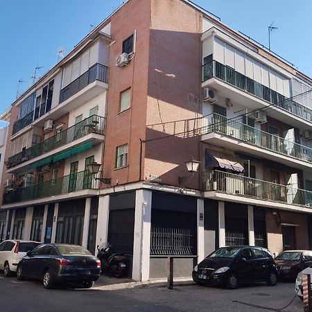 New Hostly Alameda Apartments Seville Luaran gambar
