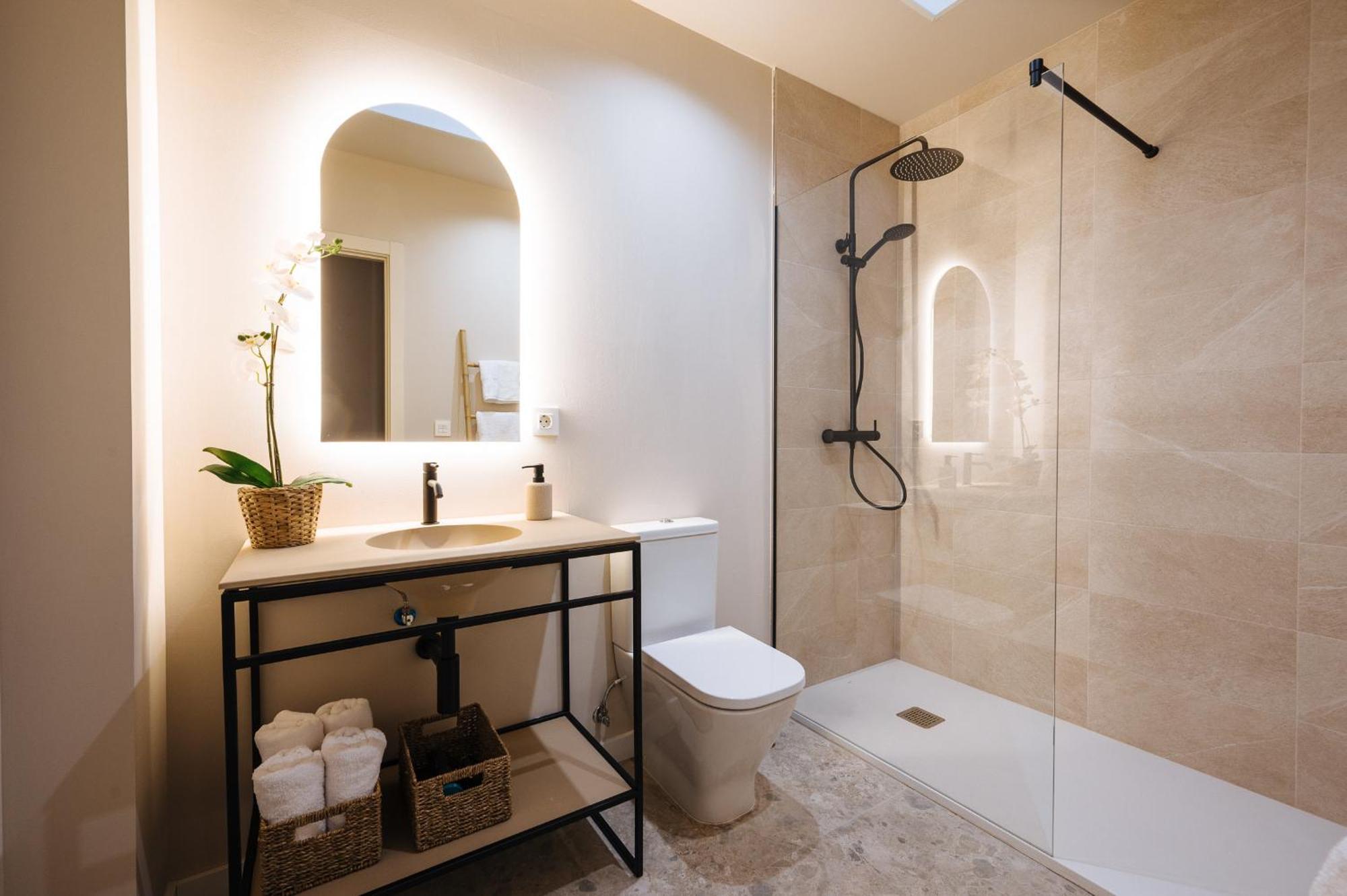 New Hostly Alameda Apartments Seville Luaran gambar