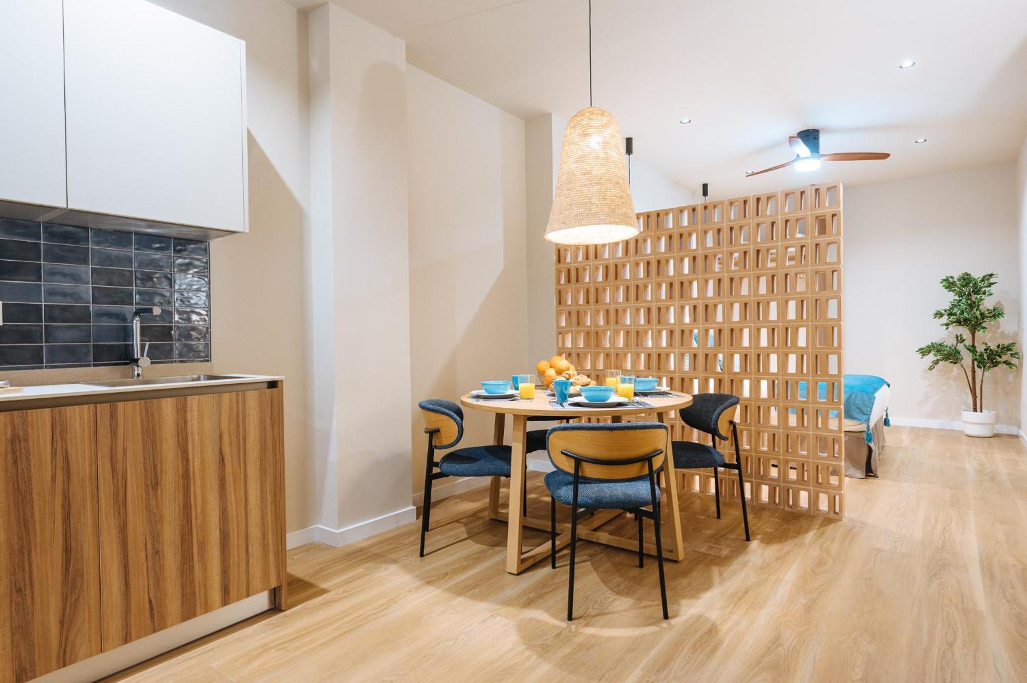New Hostly Alameda Apartments Seville Luaran gambar